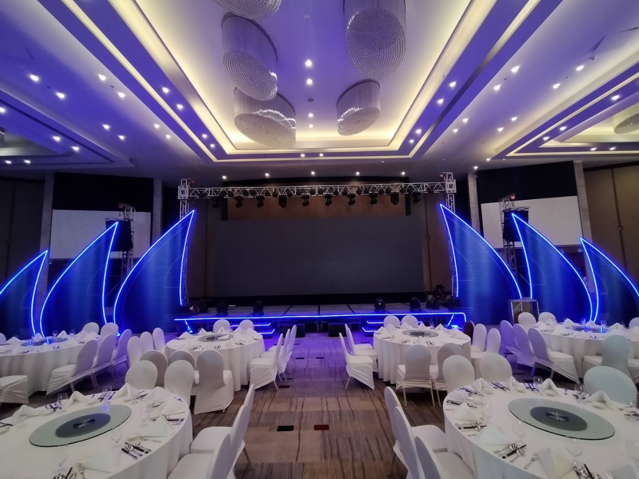 Ý tưởng sân khấu sự kiện