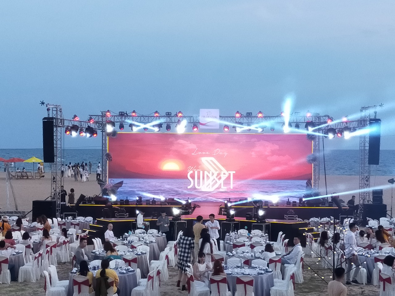 LOVE DAY/HỌC YÊU tại Hồ Tràm