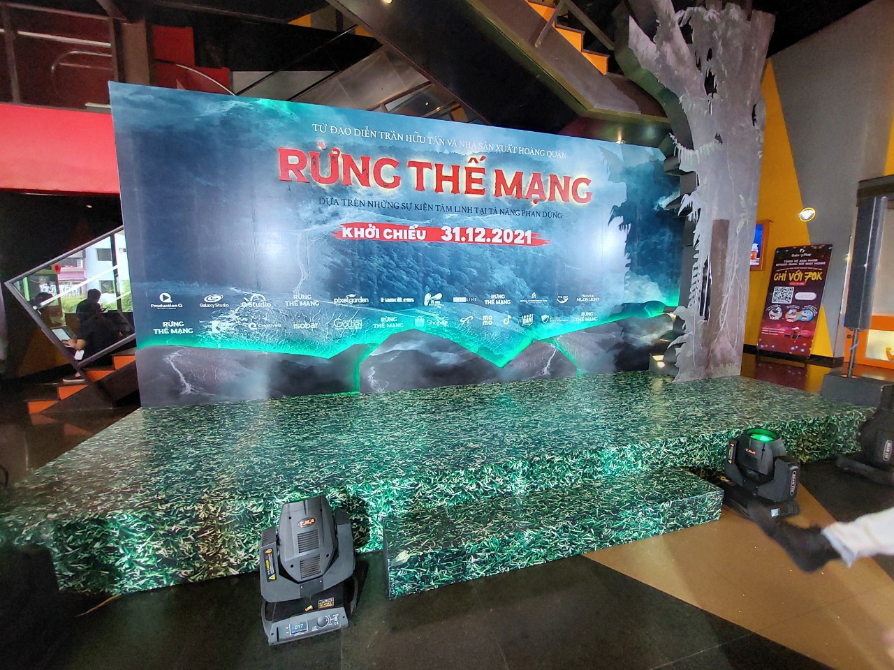 Lễ ra mắt phim Rừng Thế Mạng